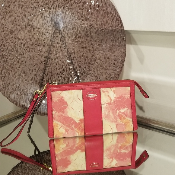 COACH Watercolor Wallet. (Flaws) - Picture 2 of 11